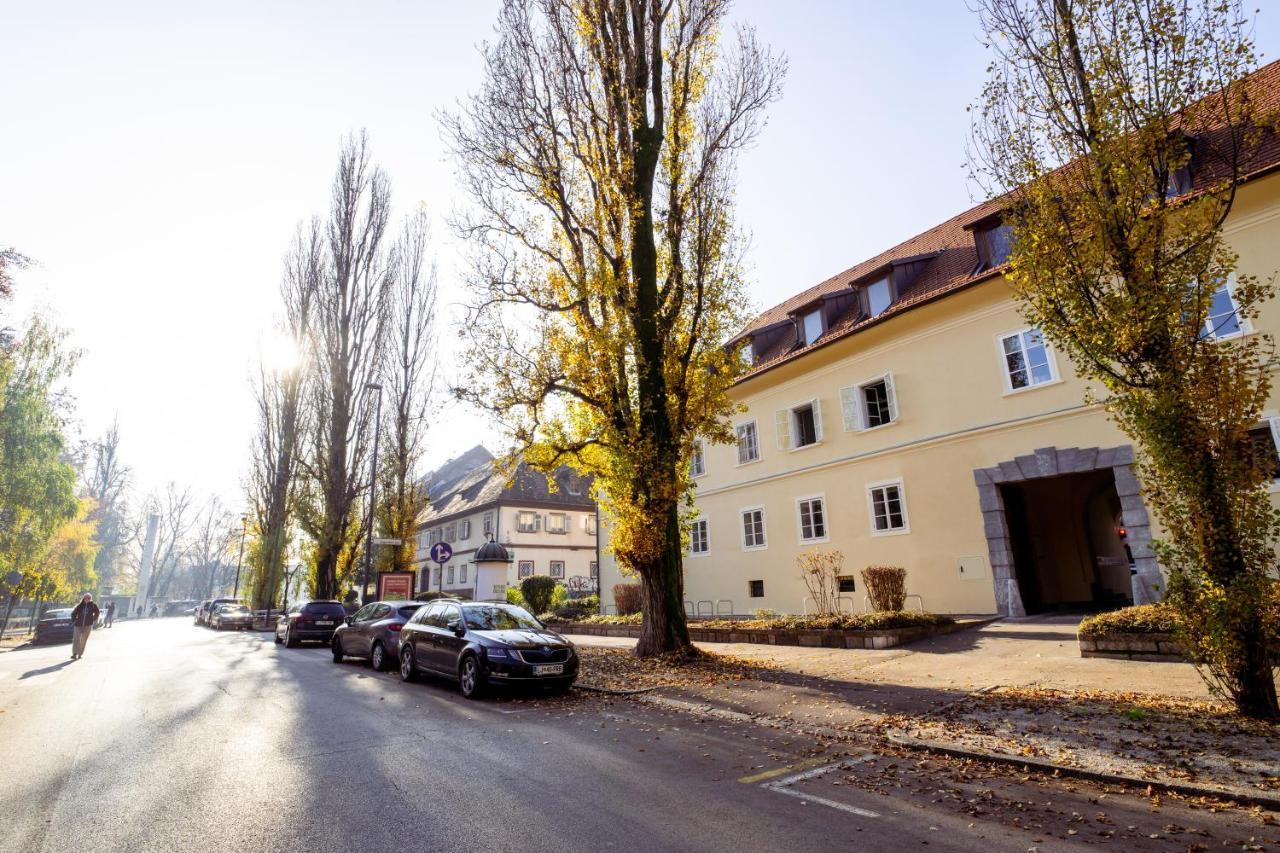 Central Living Vegova-With Parking Ljubljana Dış mekan fotoğraf